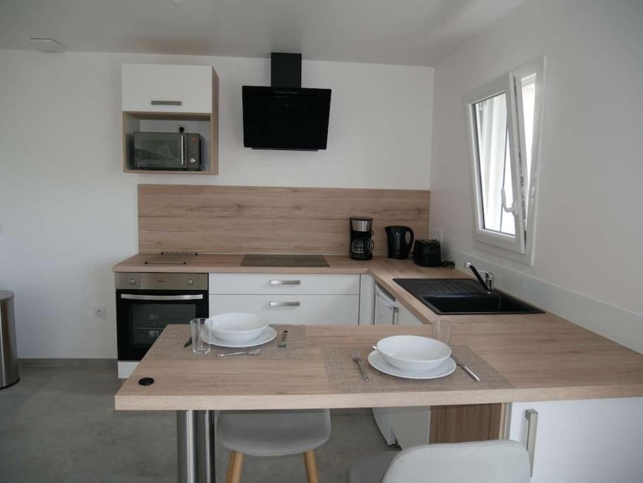 Studio Lumineux Avec Terrasse La Roche-sur-Yon Exterior foto
